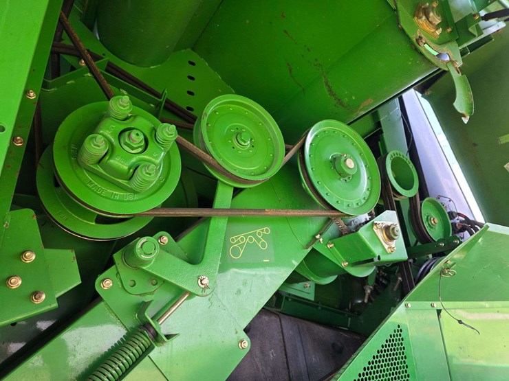 2007-john-deere-9760-sts-image-52