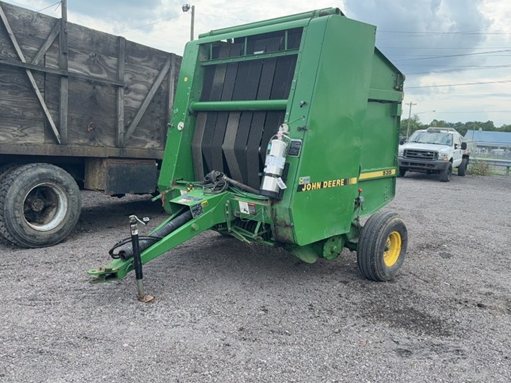 john-deere-535-image-1