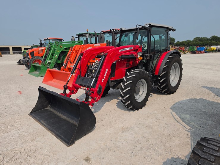 2021-massey-ferguson-4710-image-1
