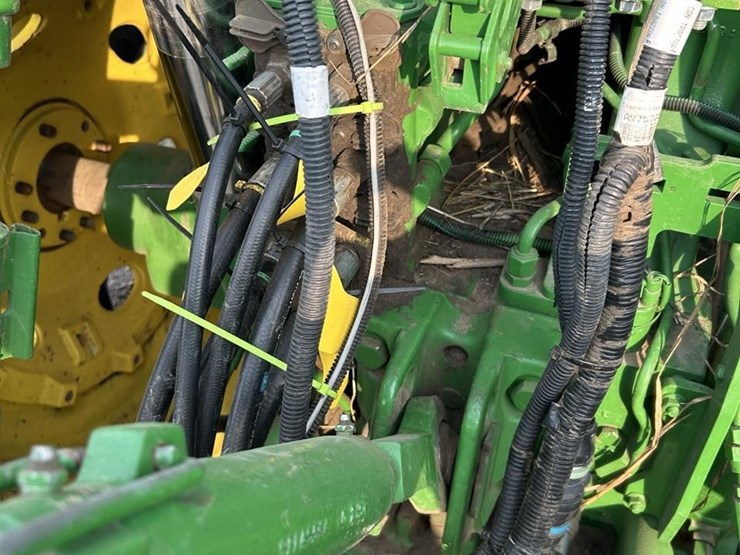 john-deere-6175r-image-8