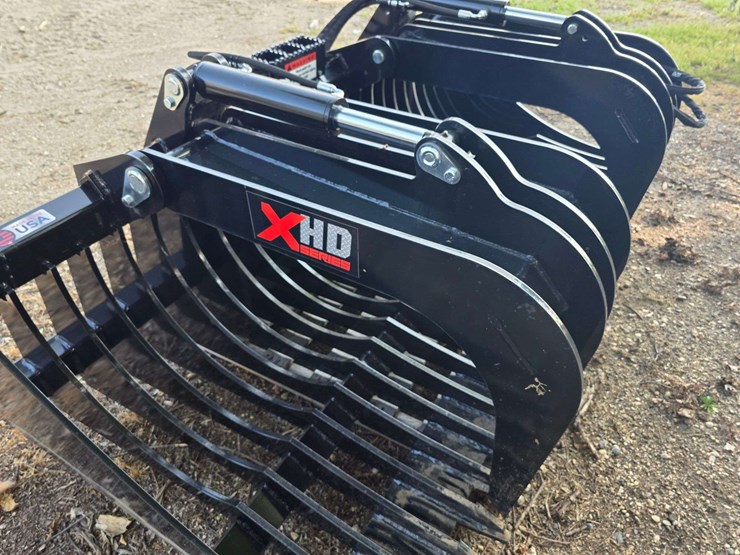 rock-solid-xhd-series-84”-heavy-duty-rock-bucket,-weights-1,700lbs,-made-from-½”-ar500-steel,-made-f-image-2