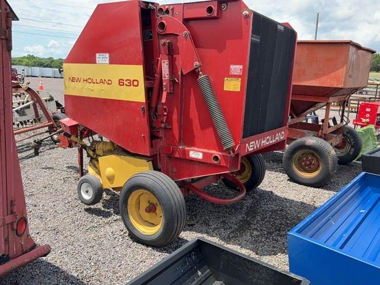 new-holland-630-image-5
