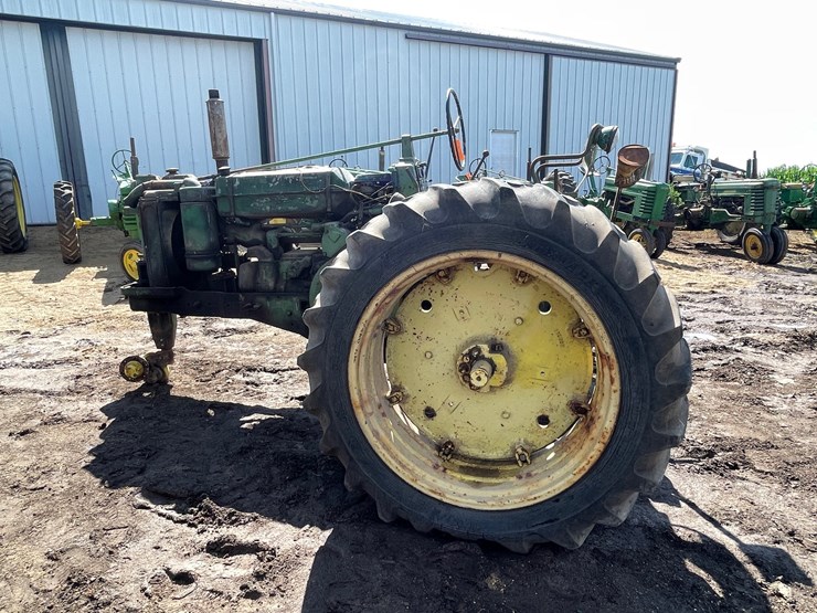 john-deere-70-image-6