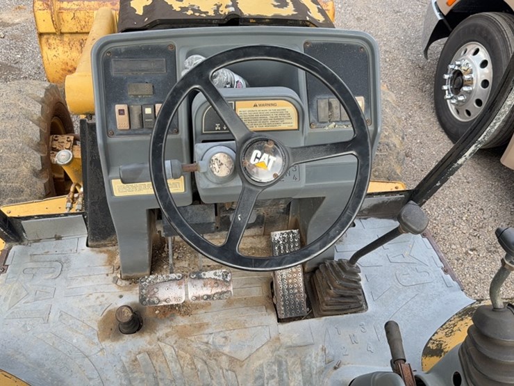 caterpillar-416c-image-19