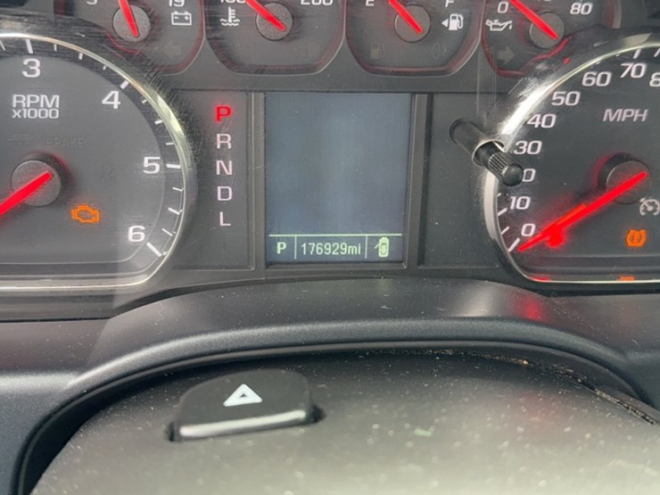 2017-chevrolet-1500-image-20