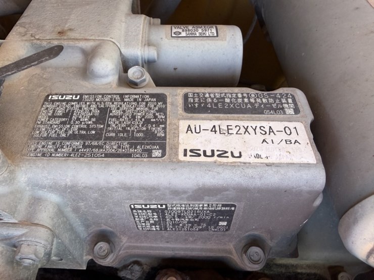 2011-deere-85d-image-28