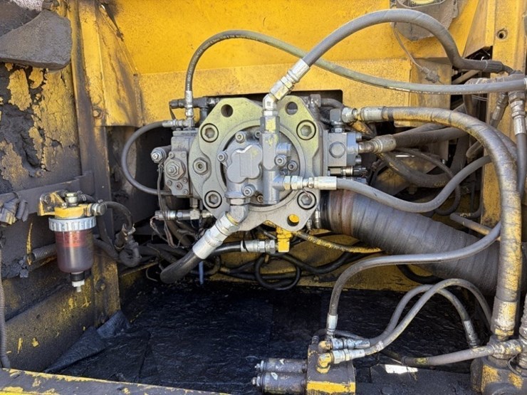 2006-kobelco-sk330-lc-image-28