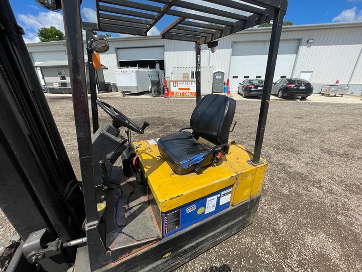 #2407-•-yale-electric-forklift-image-15