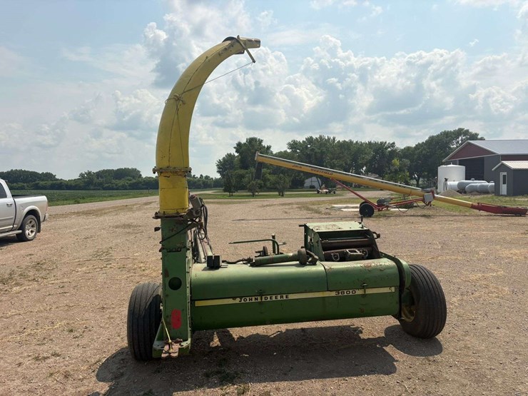 john-deere-3800-image-6
