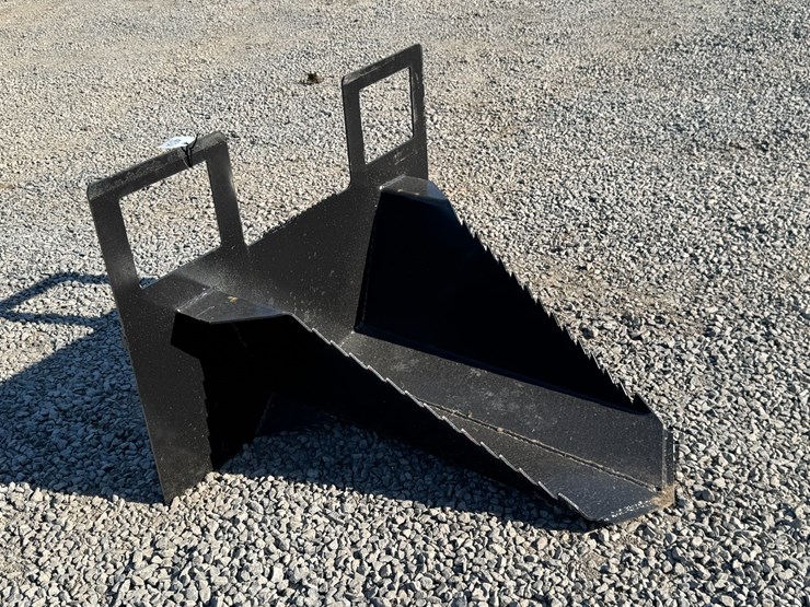 #4034-•-40-inch-skid-steer-spade-bucket-image-2