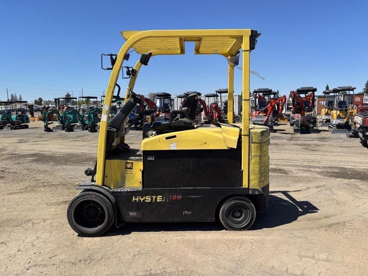 hyster-e120xn-forklift-image-5