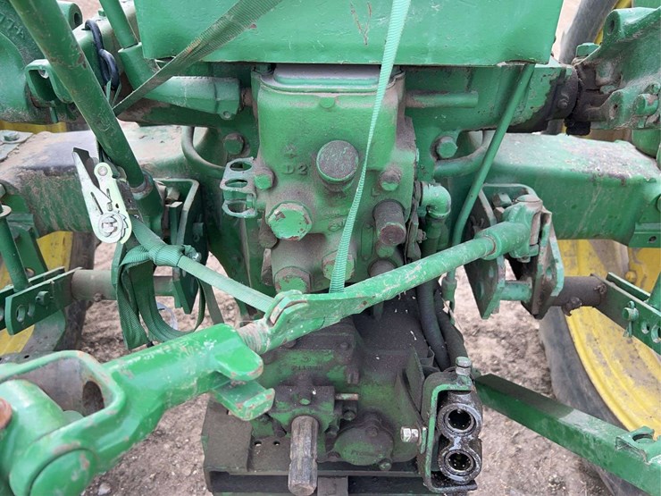 john-deere-70-image-44