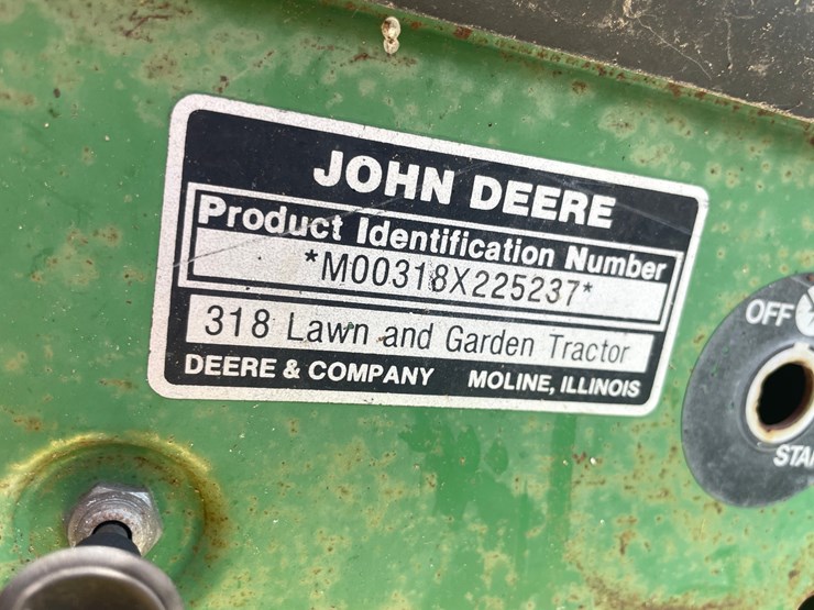 john-deere-318-image-8