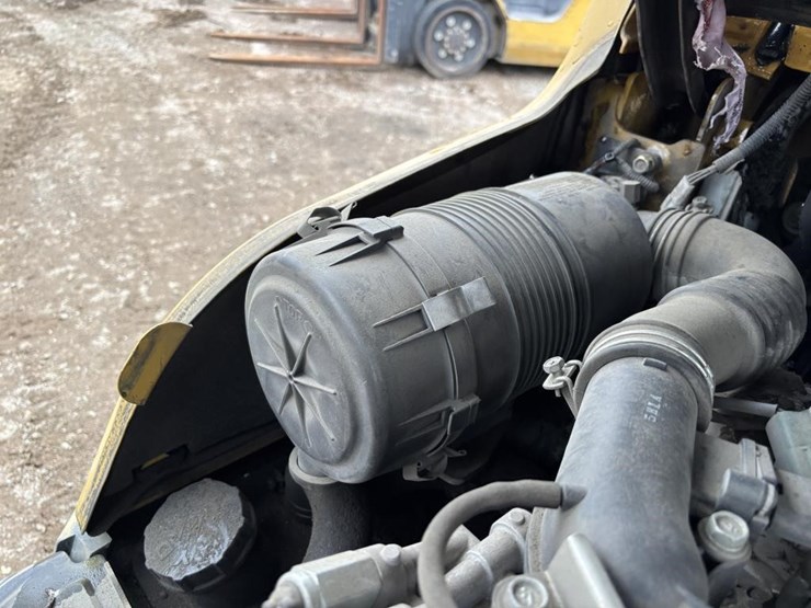 2015-caterpillar-2c6000-image-38