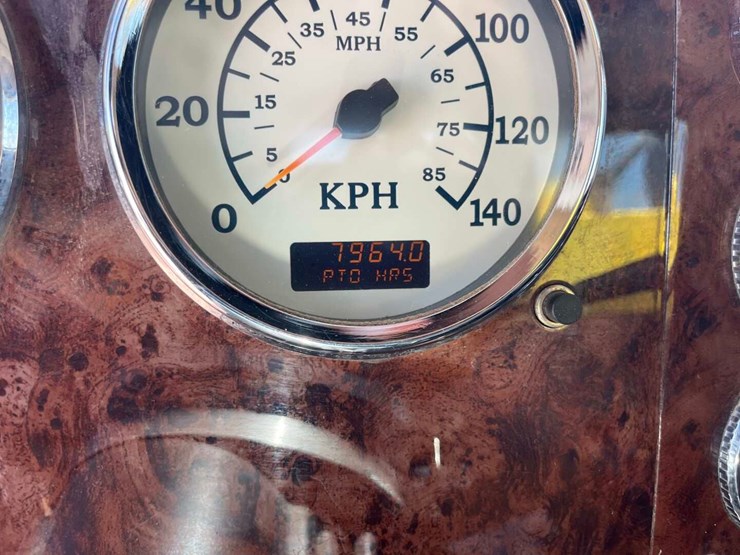 2007-utility-3-axle-image-16