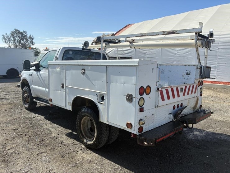 2001-ford-f350-image-4