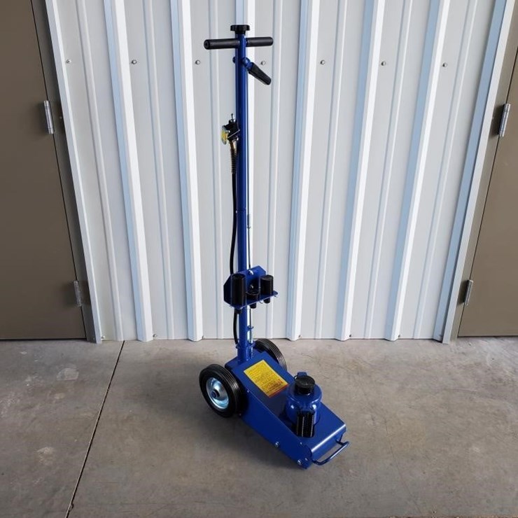 Unused 22 Ton Air/Hydraulic Service Jack