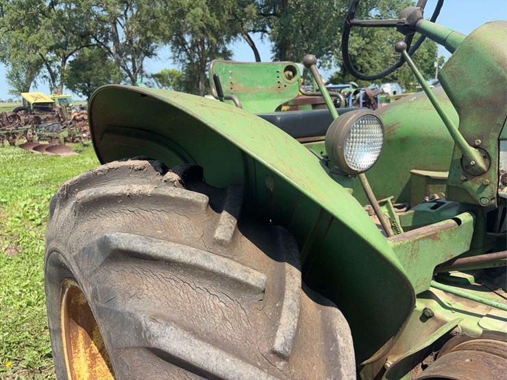 john-deere-630-image-75