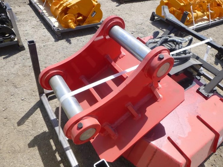 caterpillar-320-image-5