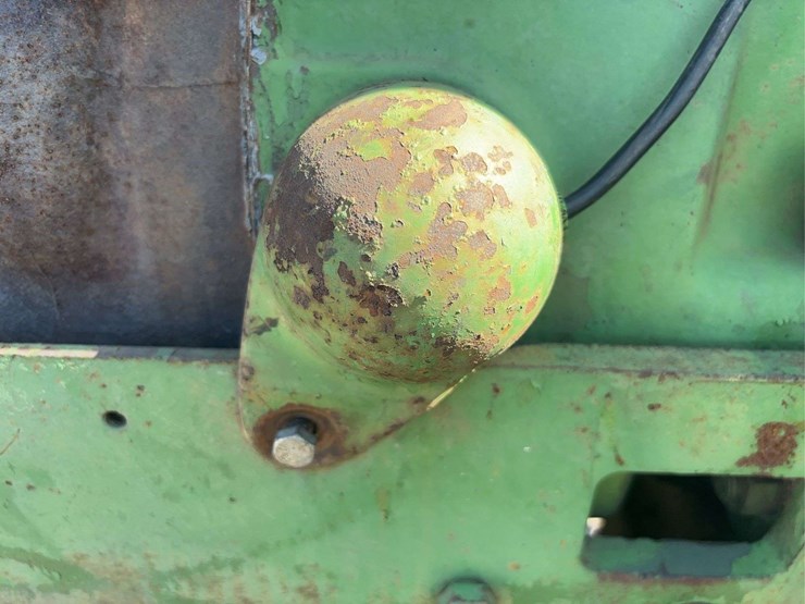 john-deere-70-image-43