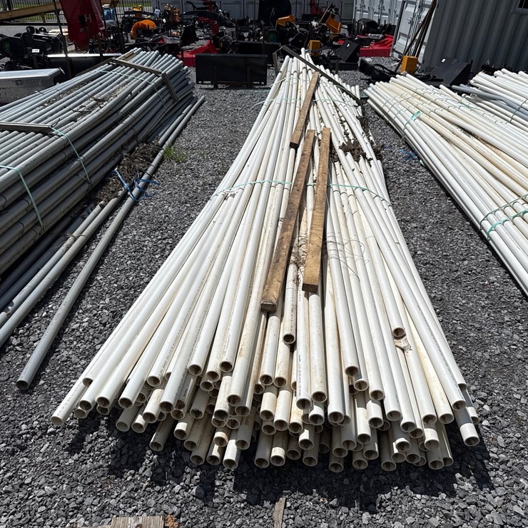 #6087 • BUNDLE OF 20' SCH 40 1 1/2" PVC PIPE