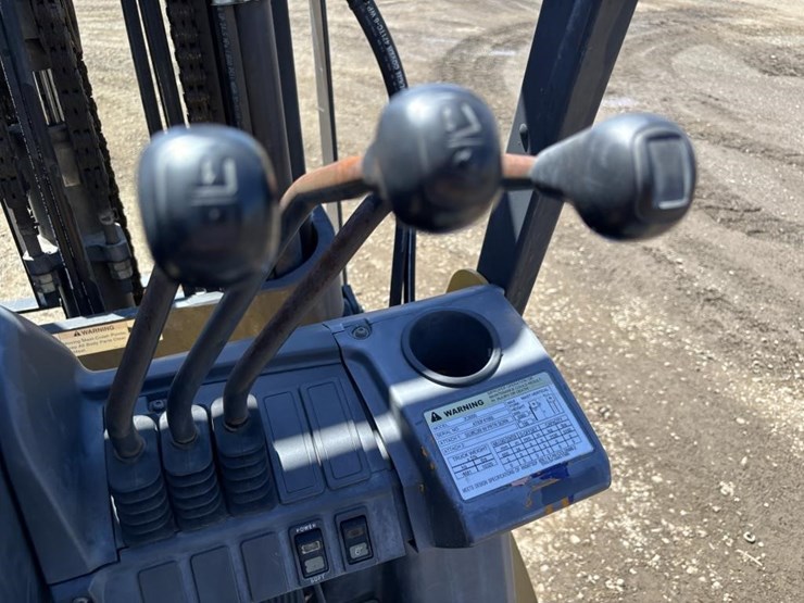2015-caterpillar-2c6000-image-25