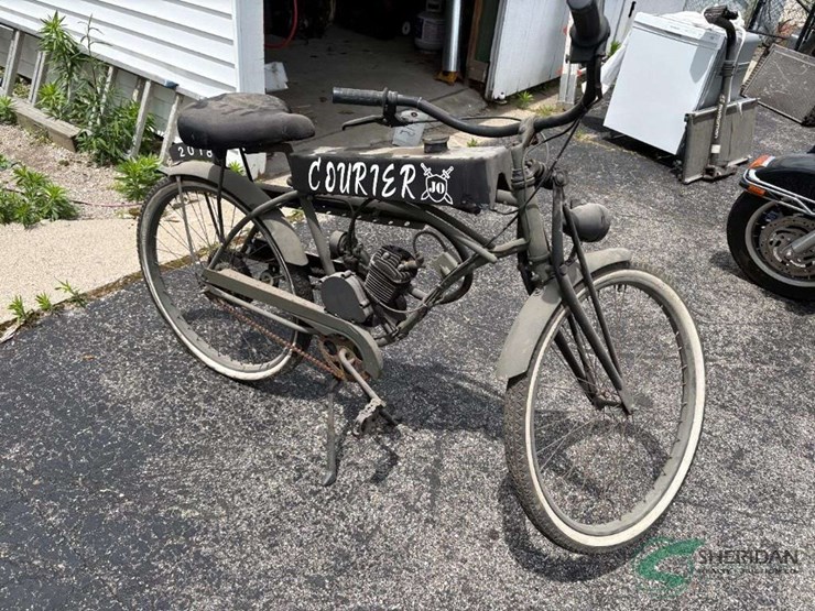 courier-bicycle-with-gas-engine-image-4