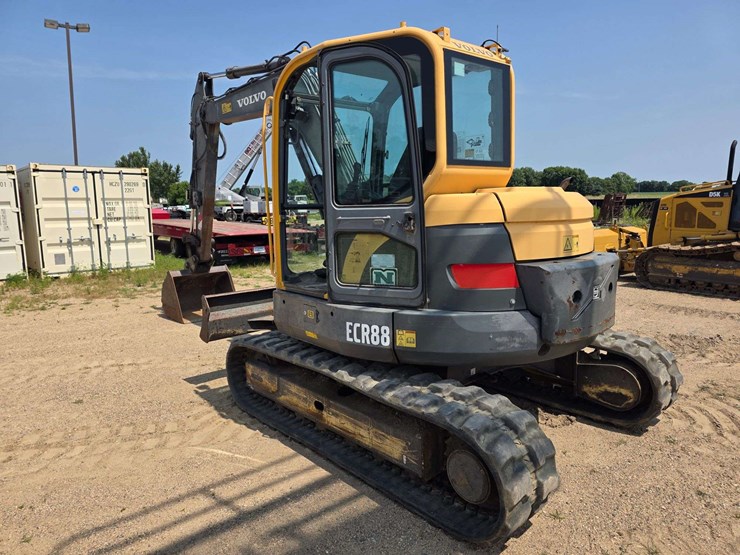 2007-volvo-ecr88-image-31