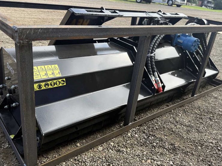 #25-•-skid-steer-77"-flail-mower-image-1