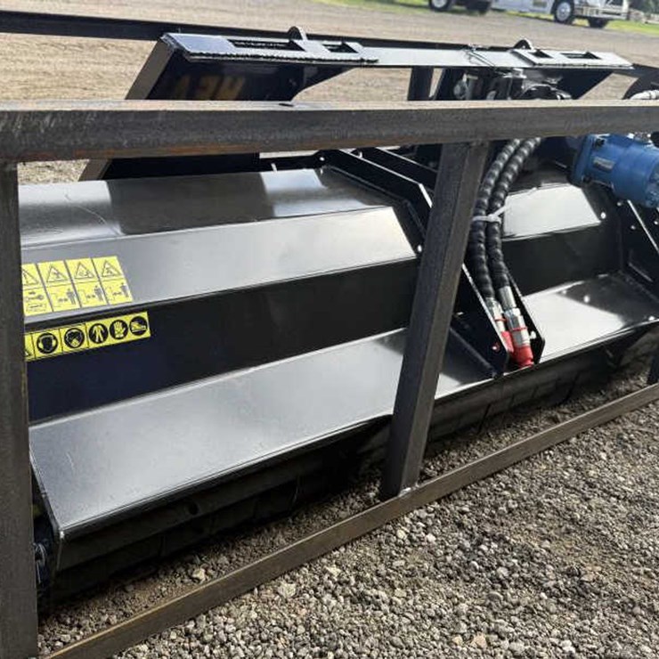 #25 • Skid Steer 77" Flail Mower