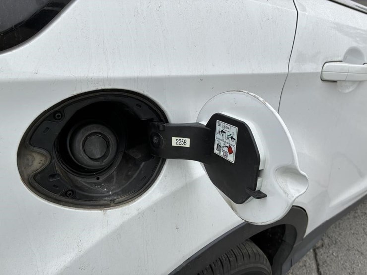 2019-ford-escape-se-image-6