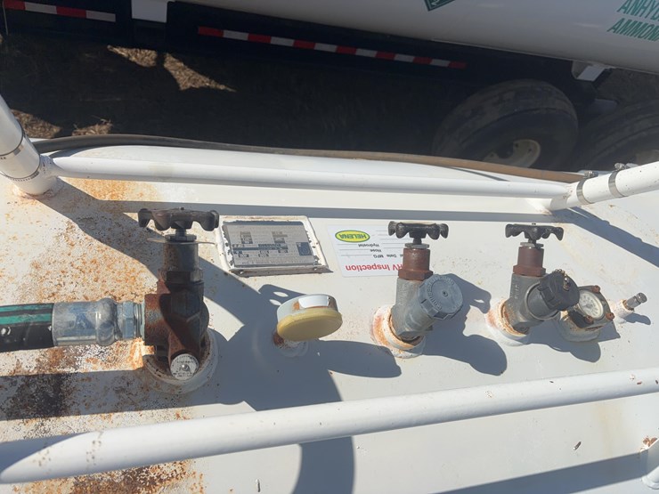 2021-b&b-double-anhydrous-tank-trailer-image-8