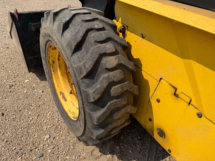2001-new-holland-ls170-image-17