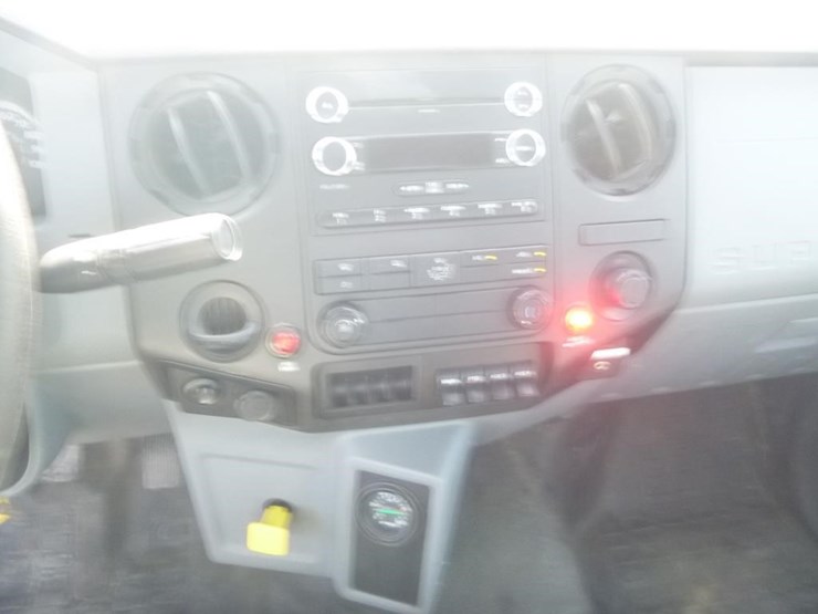 2017-ford-f750-image-25