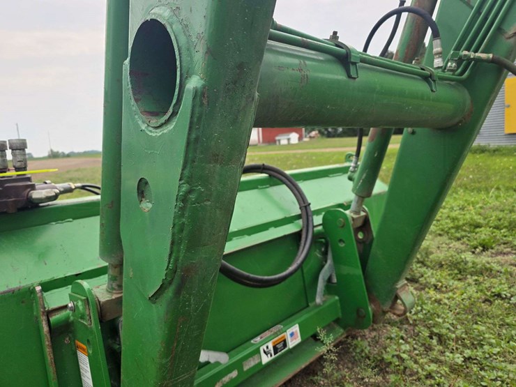 john-deere-148-image-25