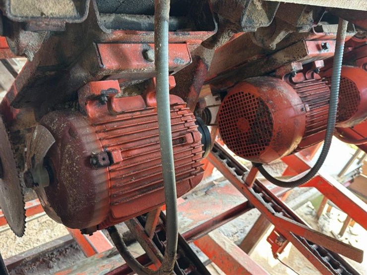 #128-•-8-head-trim-saw-image-9