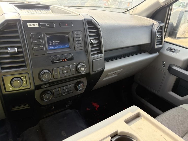 2015-ford-f150-image-17