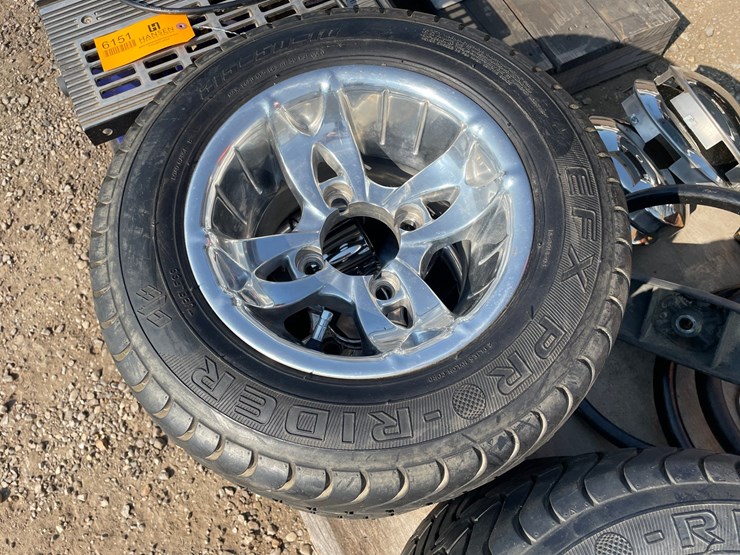 #4512-•-set-of-(4)-chrome-golf-cart-wheels-and-tires-image-2