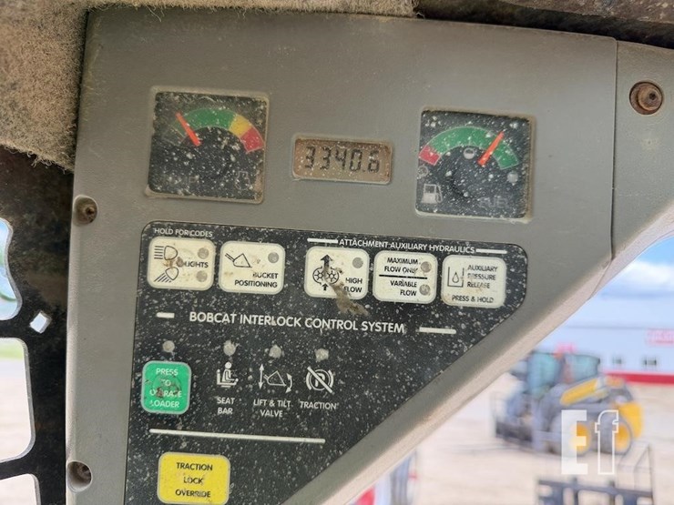 bobcat-s220-image-10