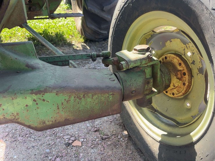 john-deere-720-image-31