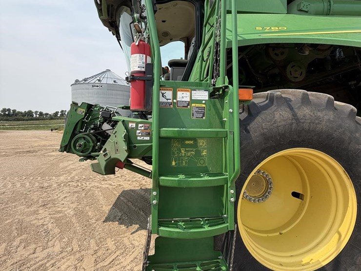 2020-john-deere-s780-image-55