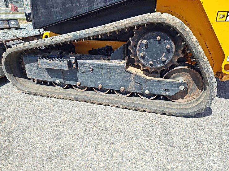 2024-jcb-270t-image-30