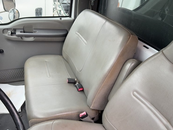 2007-ford-f750-image-17