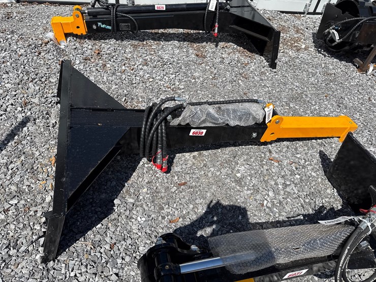#6030-•-skid-steer-hyd-telescopic-boom-pole-image-1