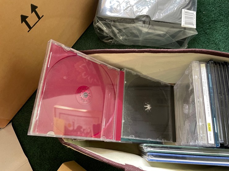 #7316-•-cds-and-cd-organizer-image-5