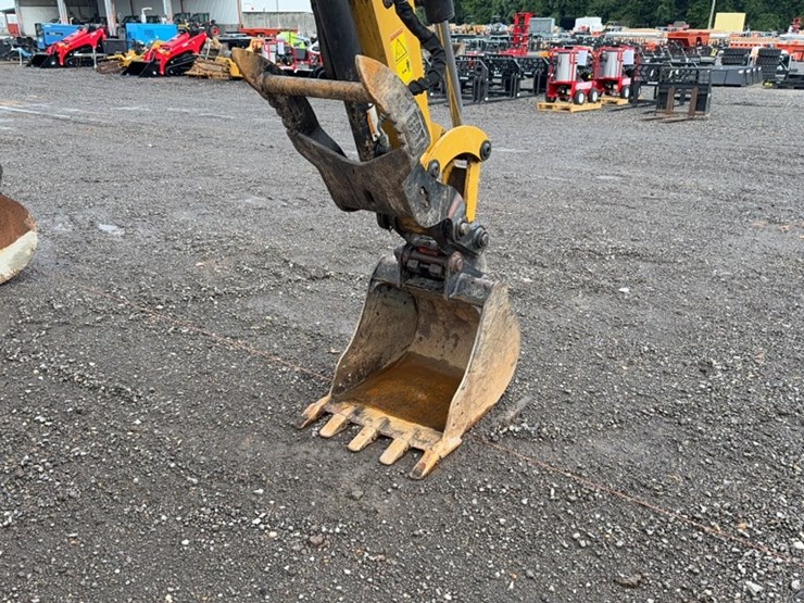 caterpillar-305.5-image-6