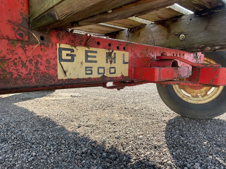 gehl-500-image-12