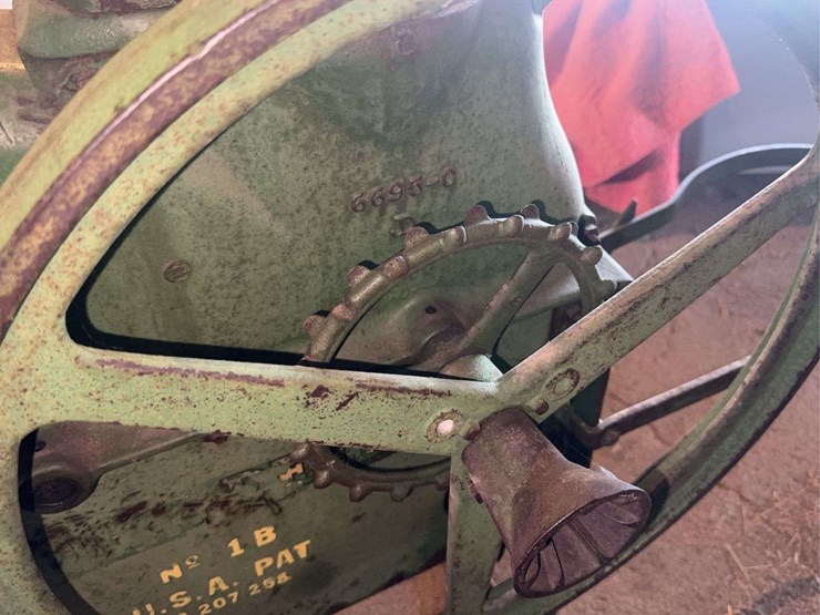john-deere-1b-corn-sheller-image-8