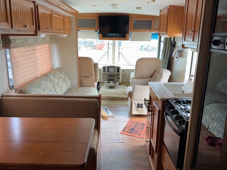 #3000-•-2007-winnebago-vista-30'-motorhome-image-34