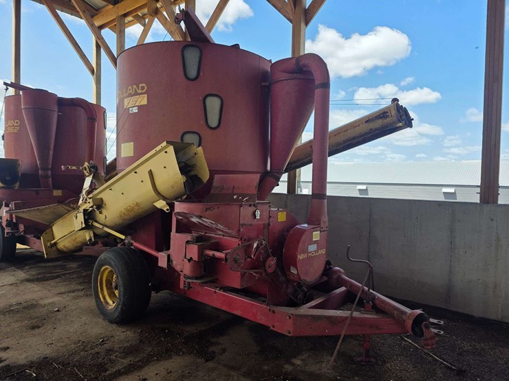 new-holland-357-image-1